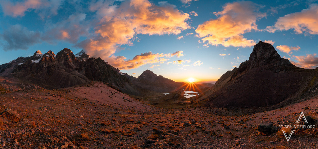 05_Fotografie_Leo_Schindzielorz_PER_Ausangate_20240531__A650314-Pano_org | Atmosphärische Landschaftsbilder & Drohnenaufnahmen aus dem Allgäu, Tirol, Südtirol & der Schweiz – ideal für Leinwanddrucke & zur stilvollen Raumgestaltung. - Realisiert mit Pictrs.com