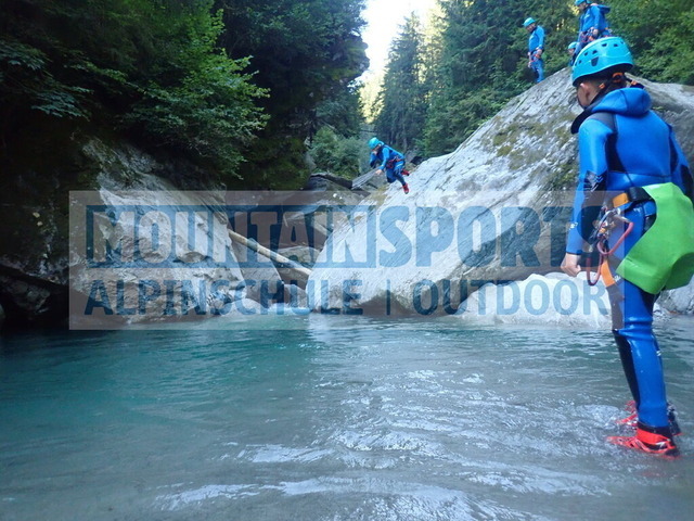 P8140405 | Bestelle die Bilder deines Berg- oder Wasser-Abenteuers mit Mountain Sports bequem von zu Hause aus direkt über unseren Online Fotoshop von pictrs.com. - Realisiert mit Pictrs.com