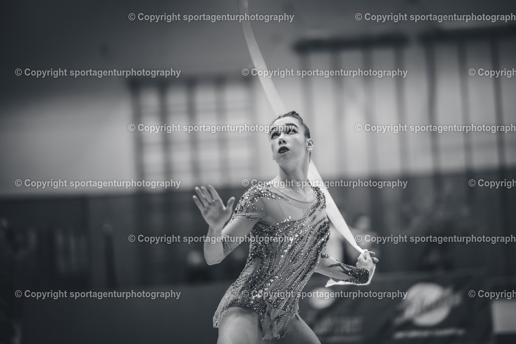 85B_7655 | HUN Elena Vukmir Gymnastik International 2026 in der Sporthalle Schmiden in Fellbach (Deutschland).Foto: Klaus Gruber / sportagenturphotography - Realisiert mit Pictrs.com