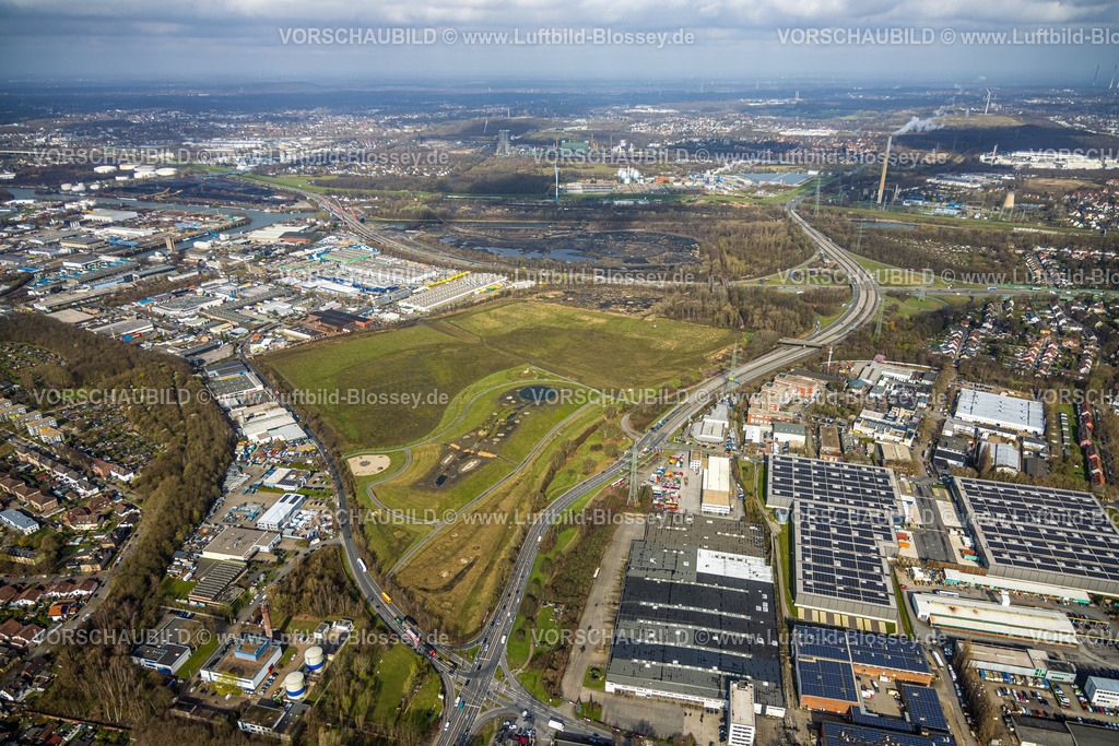 Essen260305651FreiheitEmscher | Luftbild, „Freiheit Emscher“ großes interkommunalen Stadtentwicklungsprojekte in NRW, von Essen, Bottrop und RAG Montan Immobilien, 1.700 Hektar, inklusive 150 Hektar ehemaliger Bergbauflächen, entsteht bis ca. 2030 ein neuer, nachhaltiger urbaner Raum für innovat, , Altenessen-Nord, Essen, Ruhrgebiet, Nordrhein-Westfalen, Deutschland