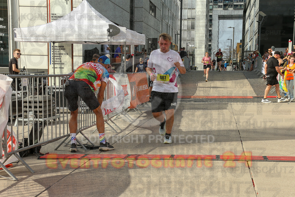 250920_1532_EX1_9894 | Sportfotografie im Rhein-Sieg Kreis, Köln, Bonn, NRW, Rheinland Pfalz, Hessen, etc. Unser Tätigkeitsfeld umfasst den Laufsport vom Volkslauf über den Marathon, Duathlon, Triathon bis zum Ultralauf wie Kölnpfad Ultra oder Schindertrail.