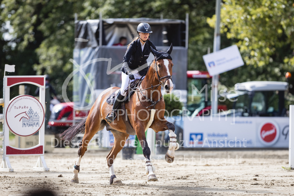 230826_Delbrueck_M2-Spr-845 | Deine schönsten Turniermomente als professionelle Fotos! Entdecke hochwertige Pferdesport-Fotografie im Online-Shop. Jetzt Fotos finden & bestellen!