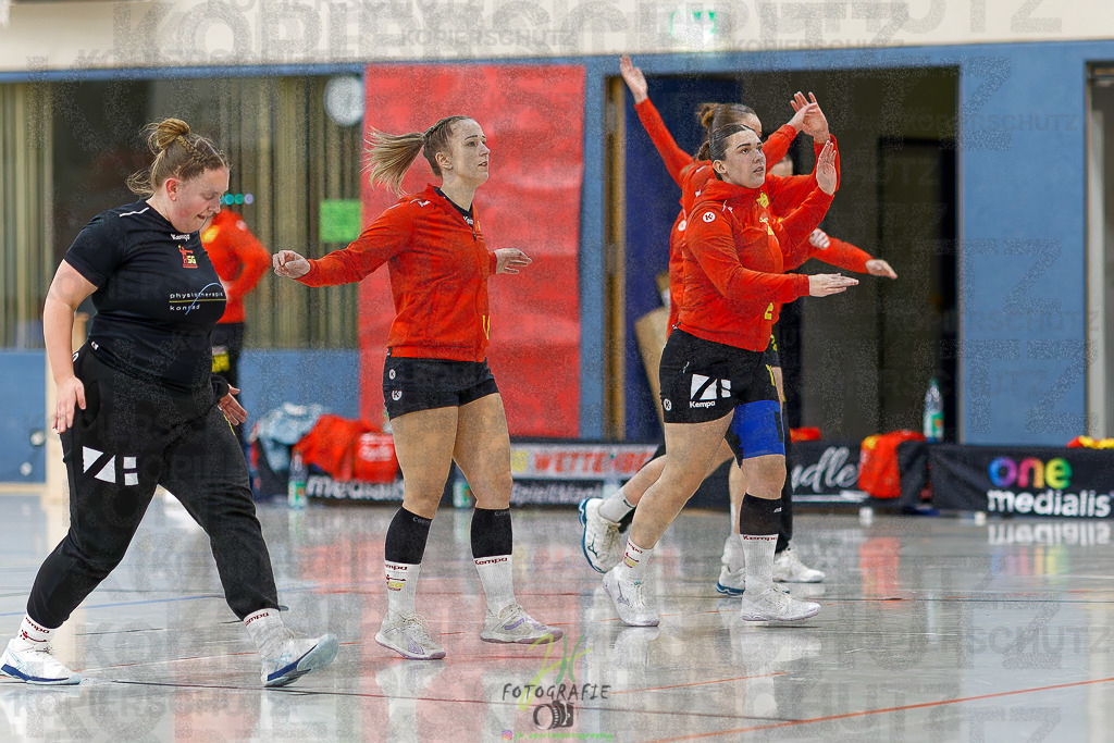 Frauen Regionalliga (HHV); HSG Wettenberg - HSG Twistetal | Frauen Regionalliga (HHV); HSG Wettenberg - HSG Twistetal am 08.11.2025 in Launsbach (Wettenberg) (Halle GS Launsbach (Wettenberg))Photo © 2025 - Jörg Heinrich - Realisiert mit Pictrs.com