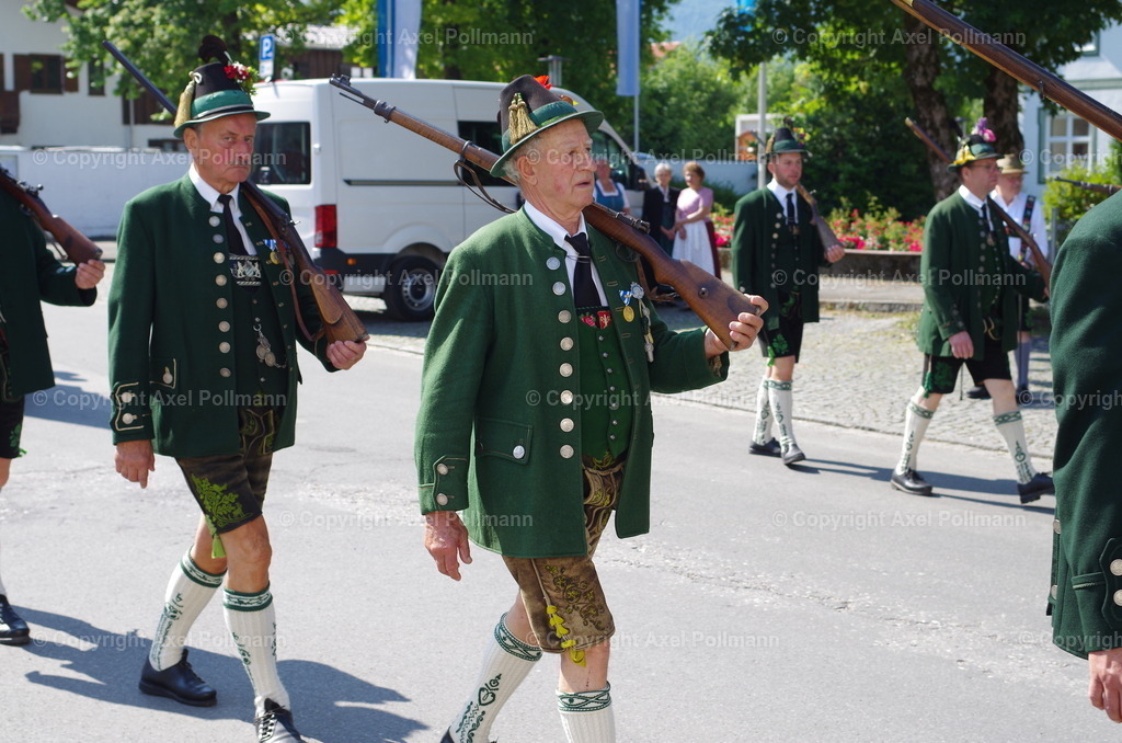 IMGP3892 | fotografiert von Axel PollmannLeonhardi Wallfahrt Benediktbeuern und Murnau, Fronleichnam, Fasching, Landschaft im Loisachtal und Benediktbeuern  - Realized with Pictrs.com