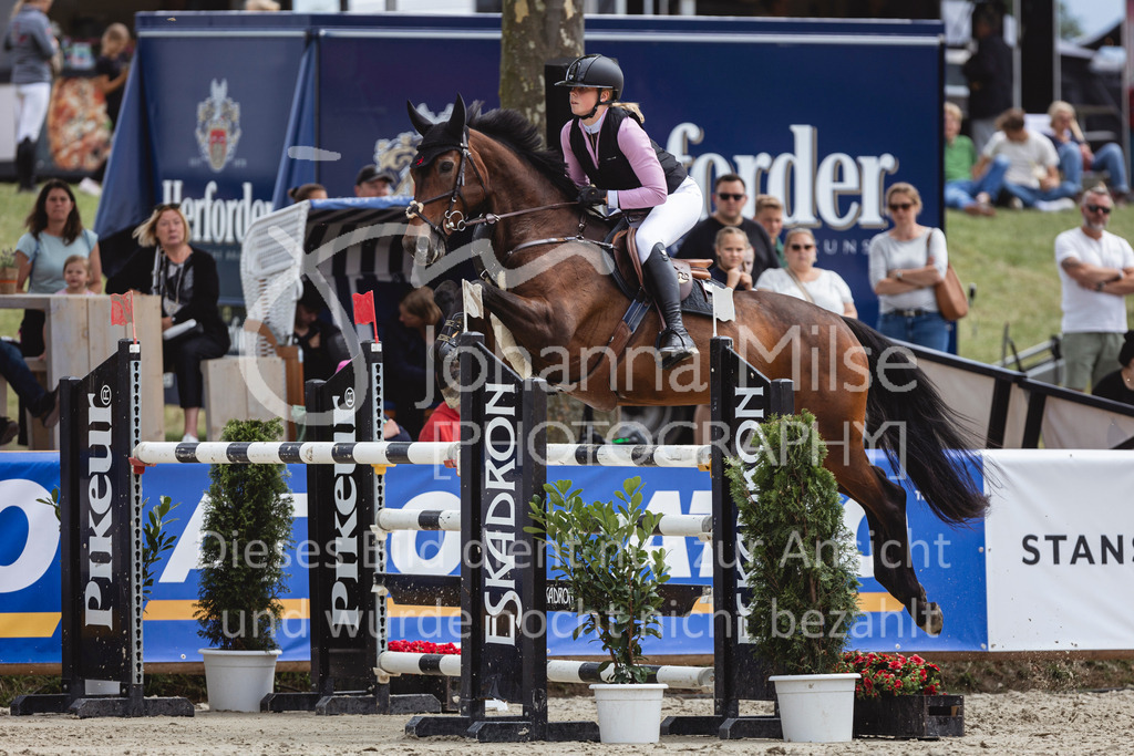 240714_BHO_M2-Spr-2-390 | Deine schönsten Turniermomente als professionelle Fotos! Entdecke hochwertige Pferdesport-Fotografie im Online-Shop. Jetzt Fotos finden & bestellen!