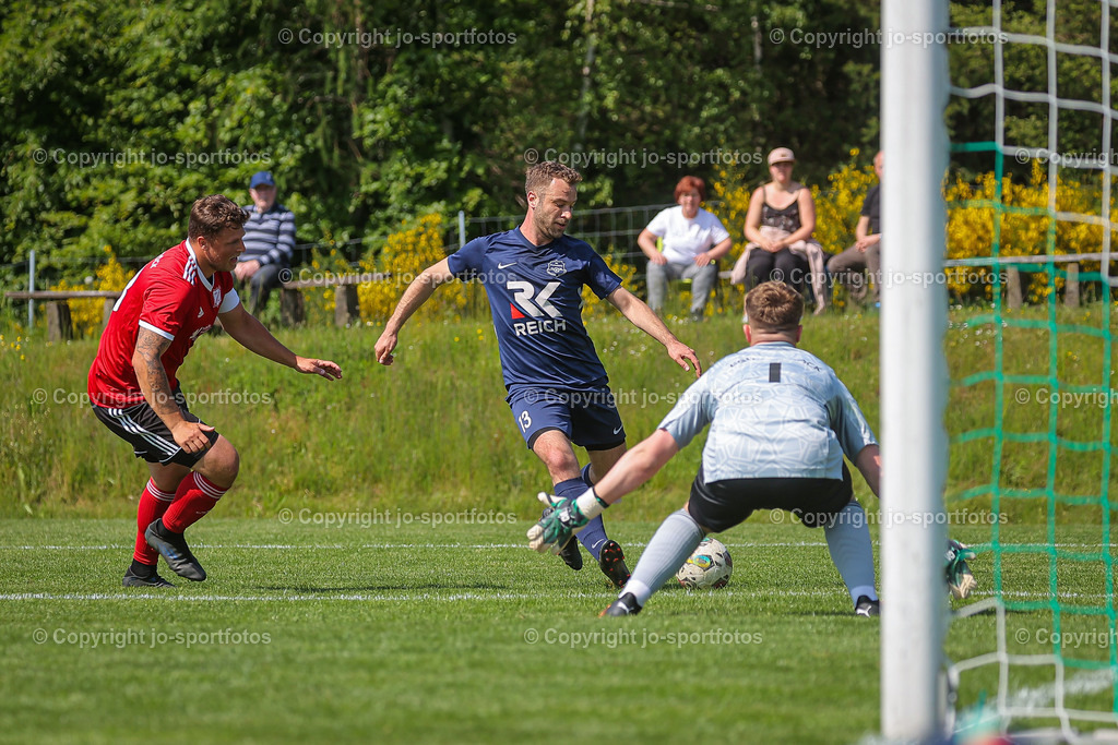 BQ3I1941 | 27.05.2023; Gruppenliga Gi/Mr.; Rasenplatz Eiershausen; SG Eschenburg - FSV Schröck; Ergebnis: 5:1 (2:1)