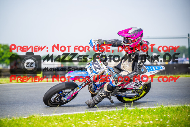 MaZZes_FotoMatrix_240621_6021986_0126 | GELL