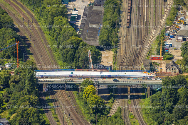 Bochum230802140 | Luftbild, Güterbahnhof Bochum-Nord, Baustelle Lohring-Brücke, Grumme, Bochum, Ruhrgebiet, Nordrhein-Westfalen, Deutschland