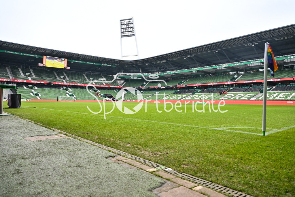 SV Werder Bremen - FC Bayern München | BREMEN, GERMANY - 14. FEBRUARY: Ein Blick ins Bremer Weserstadion vor dem Bundesligamatch zwischen dem SV Werder Bremen und dem FC Bayern München am 22. Spieltag im Weserstadion / DFL REGULATIONS PROHIBIT ANY USE OF PHOTOGRAPHS AS IMAGE SEQUENCES AND/OR QUASI-VIDEO / Symbolbild / Symbolfoto