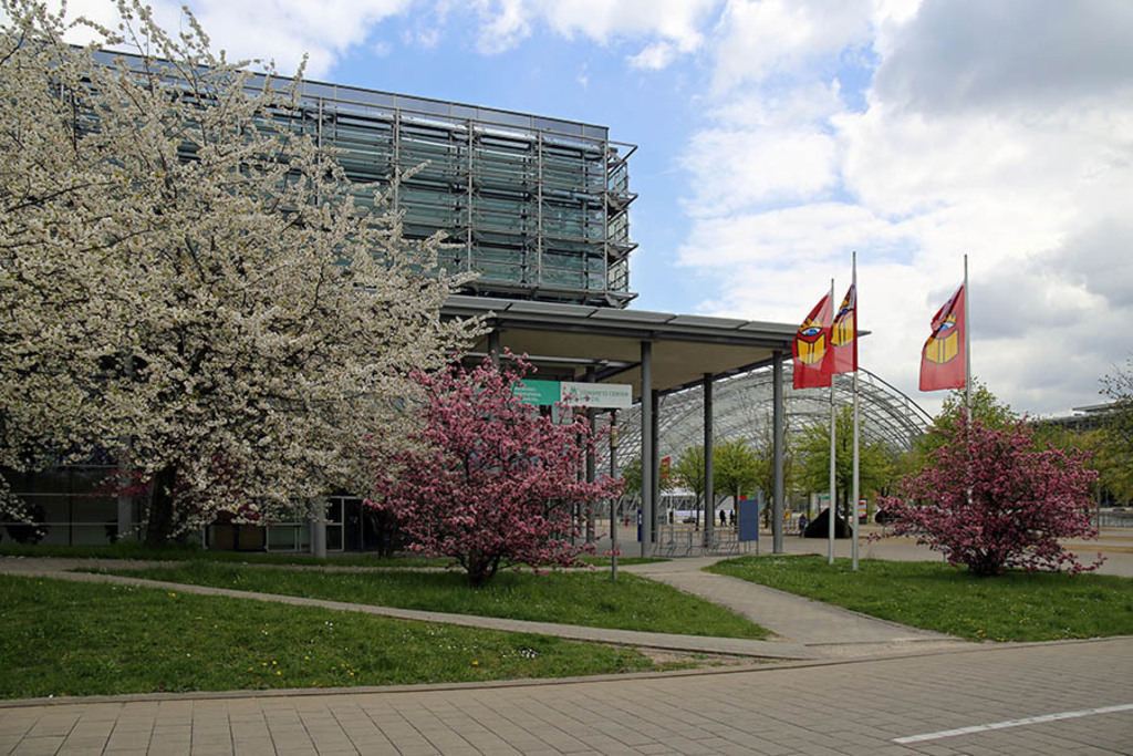Foto: Leipzig - Congress Center Leipzig | Das Team hinter BILDLEXIKON LEIPZIG bündelt historische wie aktuelle Informationen über die Stadt Leipzig in Text und Bild auf einer Plattform und stellt diese der interessierten Öffentlichkeit zur Verfügung.