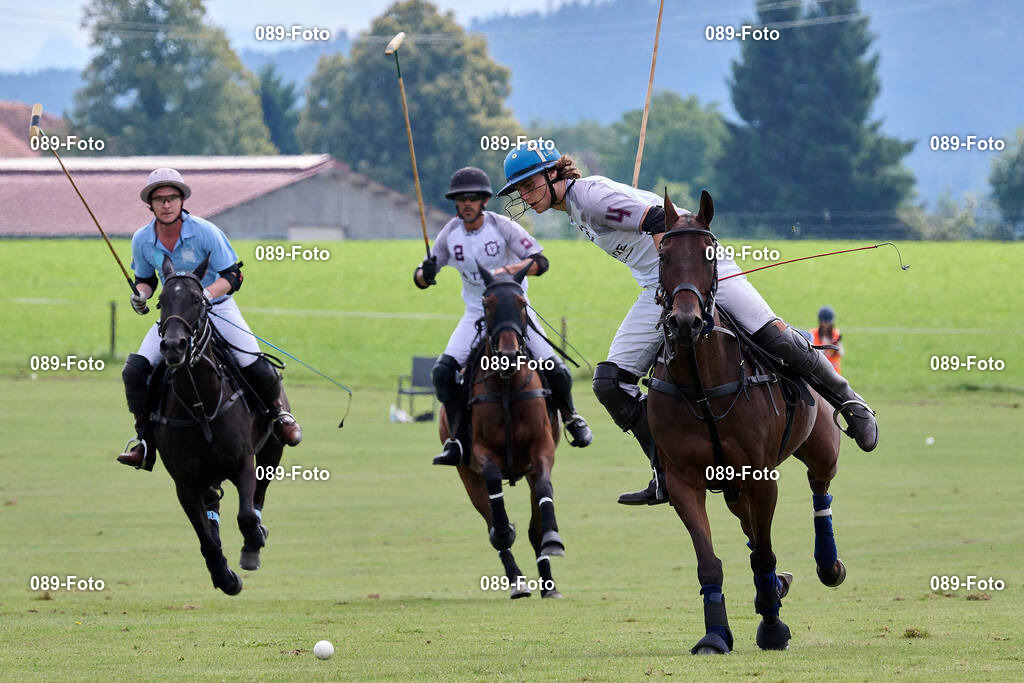La Tarde Summer Cup 2025, Ostersee Polo Team vs La Tarde Polo Team | La Tarde Polo Club Munich, La Tarde Summer Cup 2025, Ostersee Polo Team vs La Tarde Polo Team, 2025-08-24Foto: 089-foto.org - Realisiert mit Pictrs.com