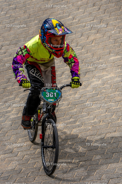 BayBMX2026-05776 | Fotogalerie von Thomas Dettweiler mit Eventbildern und lizenzfreien Fotos. Perfekt als Wandbild, für Büro, Website oder private Nutzung. - Realisiert mit Pictrs.com