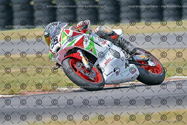 25bt04-1852 | markuskiefer.com - Realisiert mit Pictrs.com