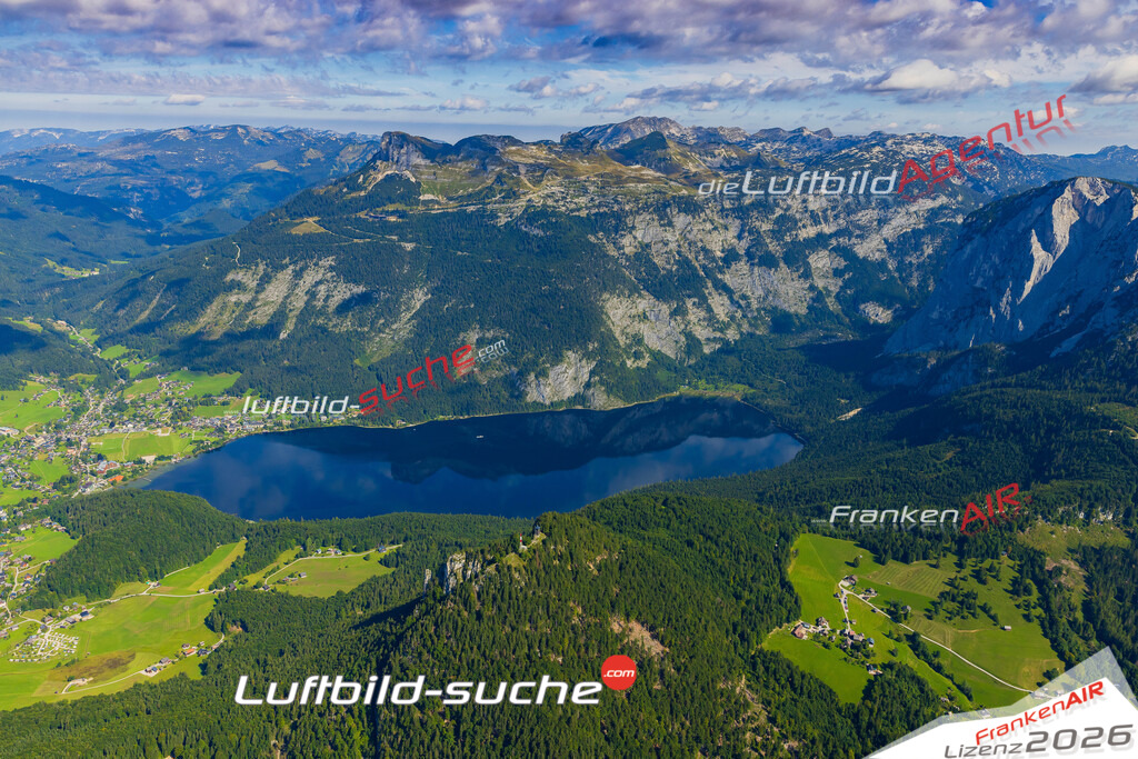 Altausseer See Altaussee Bild- Das Luftbild wurde 2025 vom UL-Flugzeug heraus erstellt ( keine Drohne ) - Hochauflösende Luftaufnahme -Nicht vergleichbar mit Google Maps oder Satelittenbilder- Die Geschenkidee !Mit Lizenz und Bildrechte bestellbar