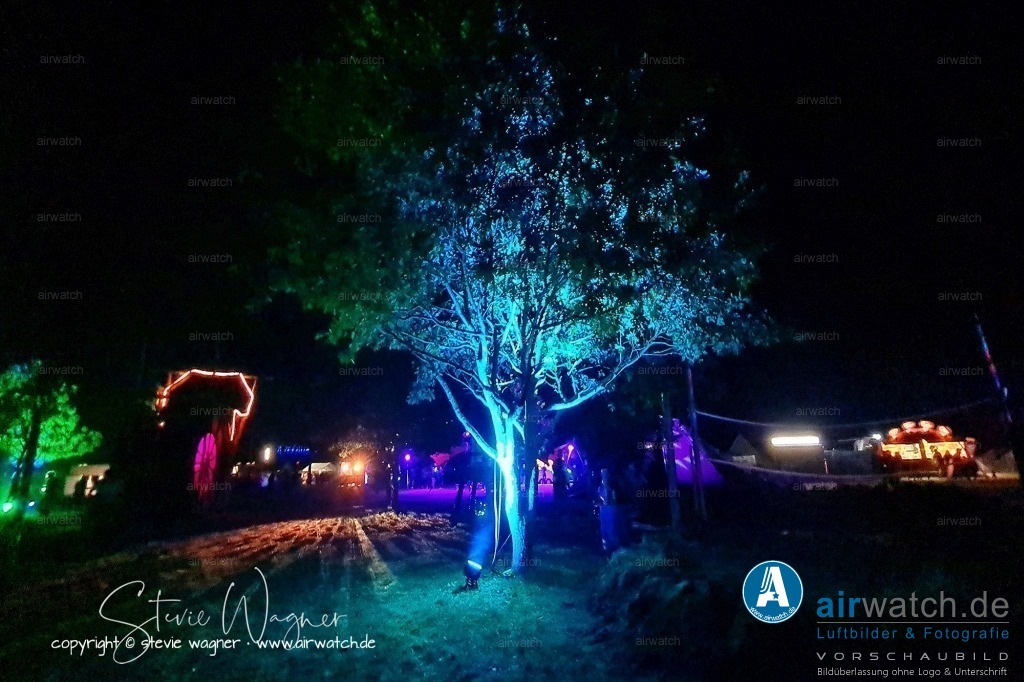 Bachblyten® Festival 2023 | Entdecken Sie atemberaubende Luftbilder und Fotografien auf airwatch.de - Tauchen Sie ein in eine Welt voller faszinierender Aufnahmen aus der Vogelperspektive.