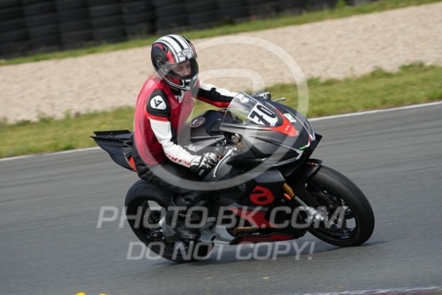 2024_07_08_PBK_55147 | Sportfotografie; SlowMotion; Video; Rennstrecke; Hafeneger; Speer; Racing; RSE; BMW; CBO; Trackday; Motorsportarena; Hockenheimring; Brno; Most; Barcelona; Valencia