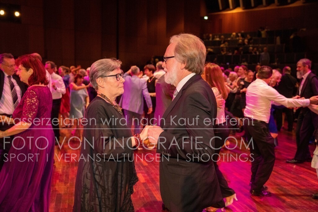 CCC_Frühlingsball_Parkett_byTINOGRRAFIE-43 | (c) TINOGRAFIE.COM