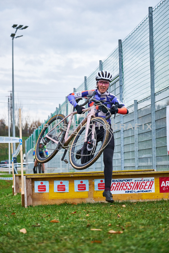 ..... | AUSTRIA, 24.11.24, 3.Radquerfeldein GP um das Sportzentrum Gunskirchen Image shows: Photo: Wapics / Michael Ring