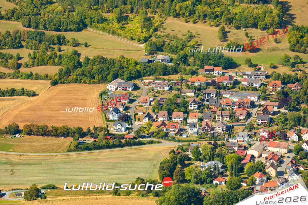 Schmölz Küps Bild- Das Luftbild wurde 2025 vom UL-Flugzeug heraus erstellt ( keine Drohne ) - Hochauflösende Luftaufnahme -Nicht vergleichbar mit Google Maps oder Satelittenbilder- Die Geschenkidee !Mit Lizenz und Bildrechte bestellbar