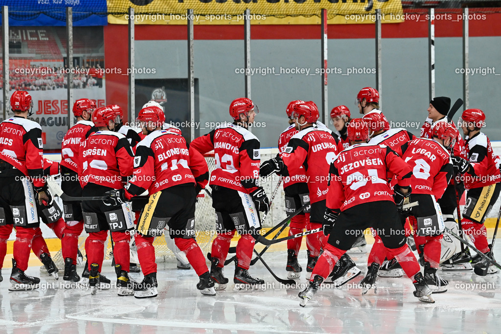 HDD Jesenice vs. EC Bregenzerwald 30.9.2022 | HDD Jesenice Mannschaft