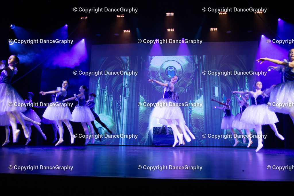 GPHY2702 | DanceGraphy - Realisiert mit Pictrs.com