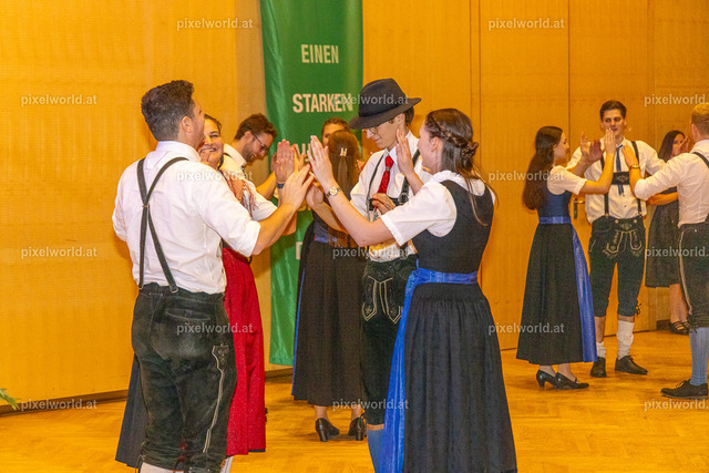 Feldkirchner Bezirksbauernball 2024 | Bildershop von pixelworld.at - Realisiert mit Pictrs.com