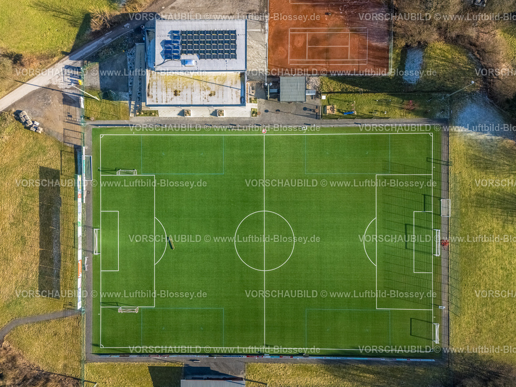 Finnentrop2502600075SportzentrumKoltermecke | Luftbild, Neues Sportzentrum Koltermecke, Sportplatz, Tennisplatz, Dreifachhalle, Sporthalle, Schönholthausen, Finnentrop, Sauerland, Nordrhein-Westfalen, Deutschland