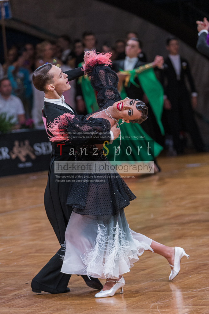 20250819_WDSF-Open-Std-Youth_1226 | Tanzsportbilder, Standardtanz, Lateintanz, WDSF, DTV, LTVB, dancecomp, goc, hessen tanzt, blaues band der spree, walzer, tango, wiener walzer, slowfox, quickstepp, samba, rumba, cha-cha-cha, paso doble. jive, hd-kroft photography, turniertanzsport