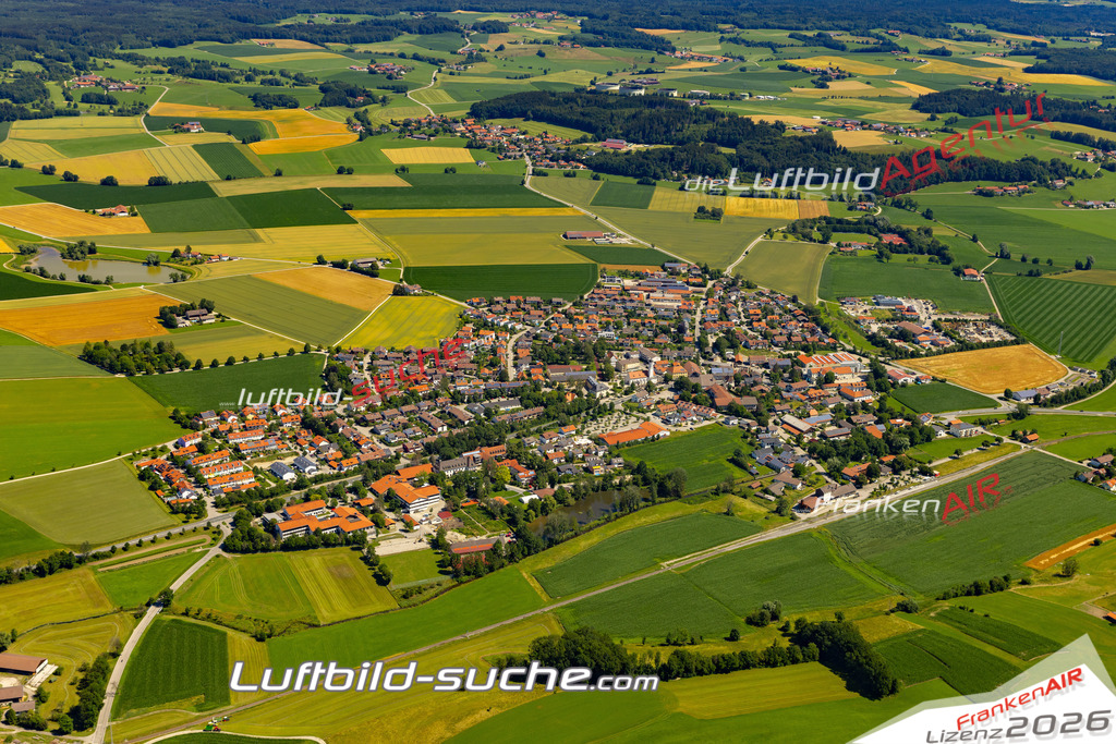 Aktuelles Luftbild von  Steinhöring - Die Luftaufnahme wurde 2022 mittels UL-Flugzeug erstellt ( keine Drohne ) - hochauflösende Kamera-Systeme von  Canon -Beste Qualität - Für grossformatige Ausdrucke geeignet. Die Geschenkidee !