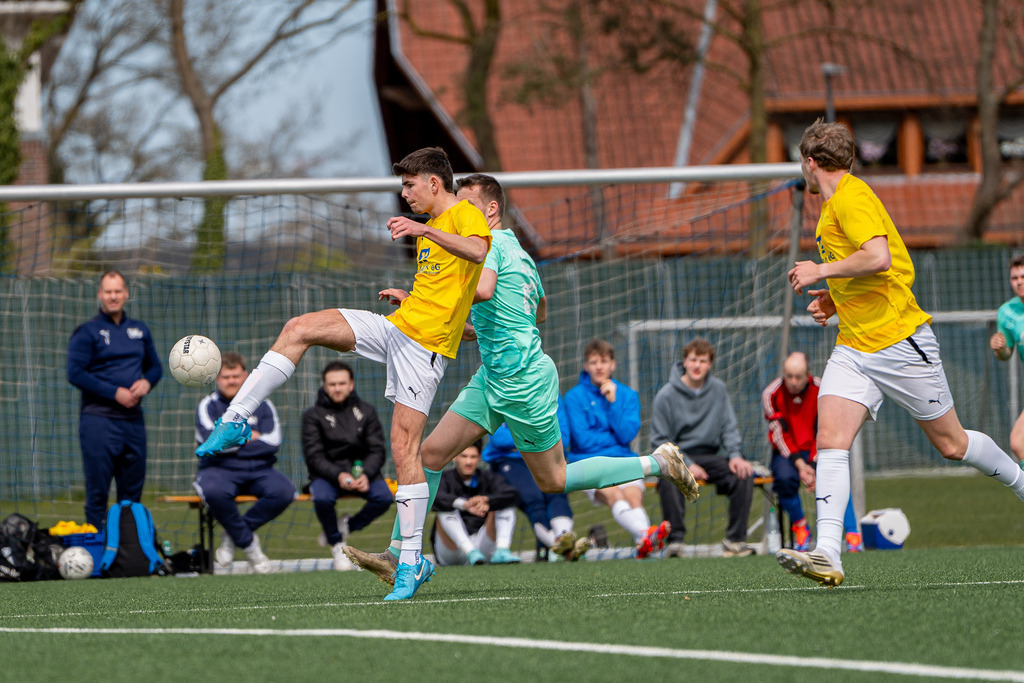 Fußball I Herren I Saison 2025-2026 I 1. Kreisklasse VEC I 18. Spieltag I BW Lohne III - SV Fortuna Einen I 23411-2 | jns.sportfotos - Realisiert mit Pictrs.com