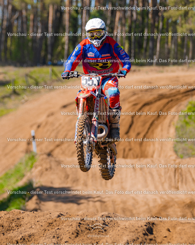 20260501_MCWriezen-3623 | Sportfotografin aus Berlin-Brandenburg mit Fokus auf Motocross. Ich halte deine sportliche Leistung und echte Emotionen auf und neben der Strecke professionell fest. Entdecke die Fotos von deinem Rennen und bestelle sie direkt hier im Shop.