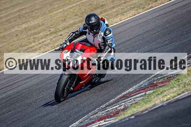 spof9240 | Professionelle Fotos von Sportveranstaltungen, aber auch Hochzeiten und anderen Events. - Realisiert mit Pictrs.com