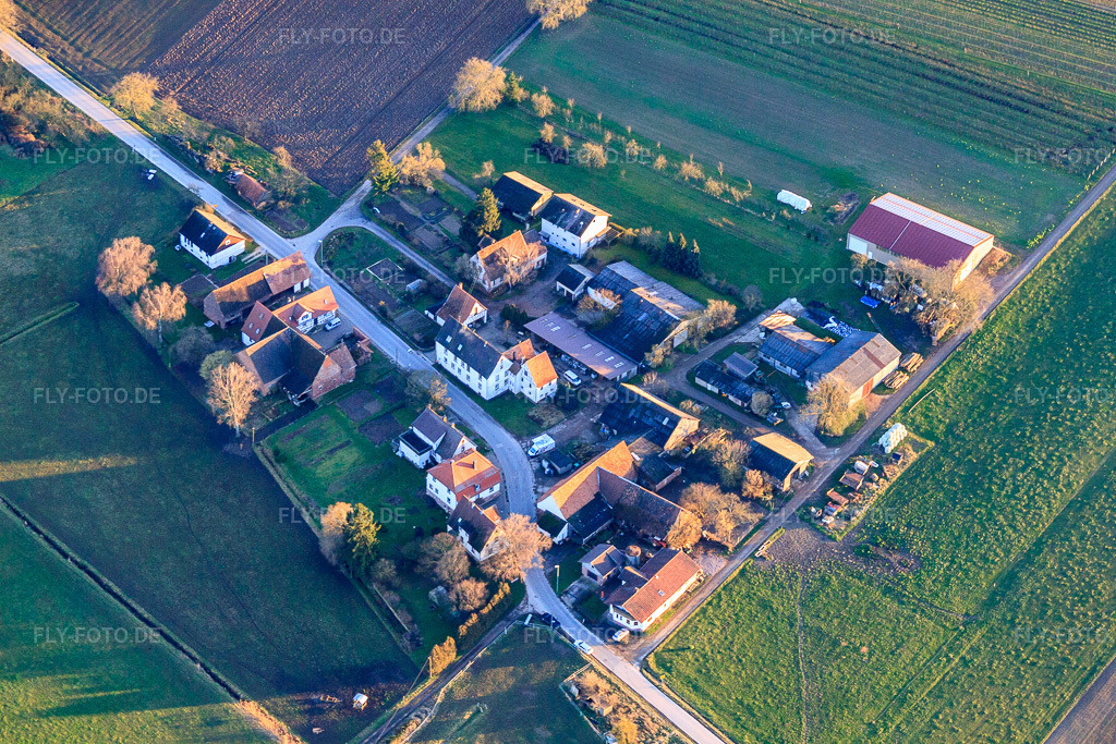 Luftbild: Kapellen, Kaplaneihof im Ortsteil Deutschhof in Kapellen-Drusweiler im Bundesland Rheinland-Pfalz in Deutschland. Foto: IMG_61944.jpg vom 28.01.2014 durch Werner Riehm/FLY-FOTO.deAuflösung des Originals: 4752 x 3168 px