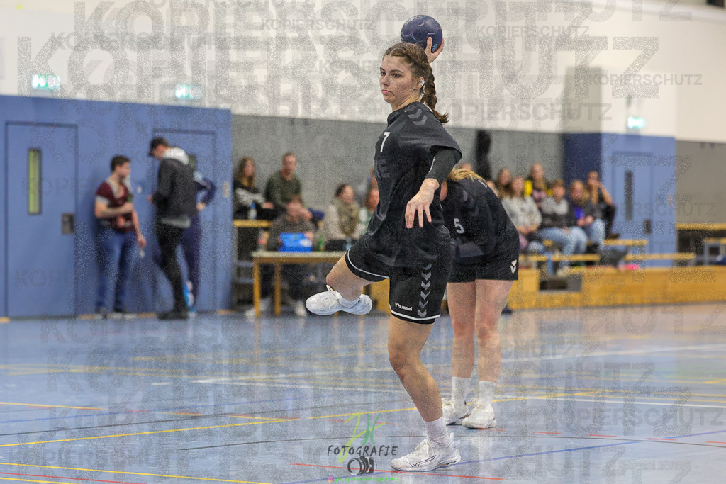 Frauen 2. Bezirksklasse, SG Rechtenbach - HSG Kleenheim/Langgöns III | Frauen 2. Bezirksklasse, SG Rechtenbach - HSG Kleenheim/Langgöns III am 16.11.2024 in Rechtenbach (Sporthalle Rechtenbach)Photo © 2024 - Jörg Heinrich - Realisiert mit Pictrs.com