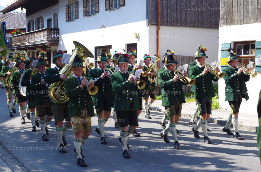 IMGP3731 | fotografiert von Axel PollmannLeonhardi Wallfahrt Benediktbeuern und Murnau, Fronleichnam, Fasching, Landschaft im Loisachtal und Benediktbeuern  - Realisiert mit Pictrs.com