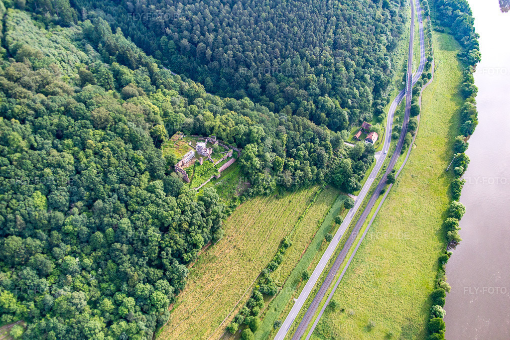 Luftbild: Kollenburg in Dorfprozelten im Bundesland Bayern in Deutschland. Foto: IMG_089662.jpg vom 11.06.2016 durch Werner Riehm/FLY-FOTO.de