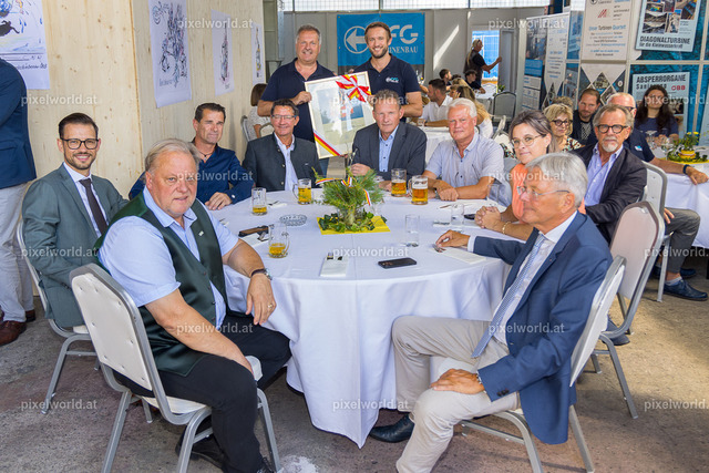 Verleihung des Kärntner Landeswappen an die Firma EFG | Bildershop von pixelworld.at - Realisiert mit Pictrs.com