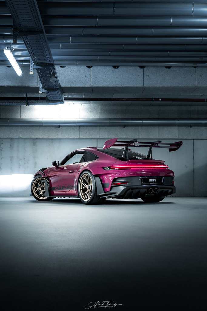 911 GT3 RS Sternrubin Neo | Entdecken Sie die faszinierende Welt von Alexander Tschuncky Arts: Kreative Fotografie, atemberaubende Automobilkunst und hochwertiger Bilderdruck. Lassen Sie sich inspirieren! - Realisiert mit Pictrs.com