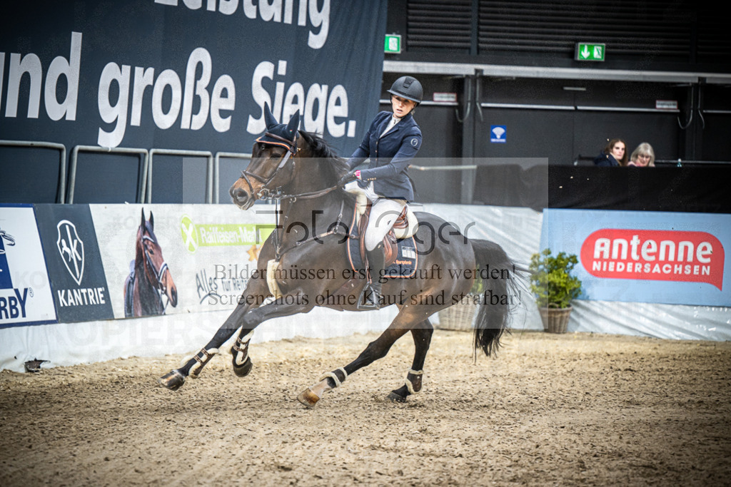 DOS_2162 | Entdecke hochwertige Reitturnierfotos von Foto Oger. Professionell, emotional und authentisch – jetzt Lieblingsmomente im Shop bestellen.Deutschlandweite Turnierfotografie. - Realisiert mit Pictrs.com