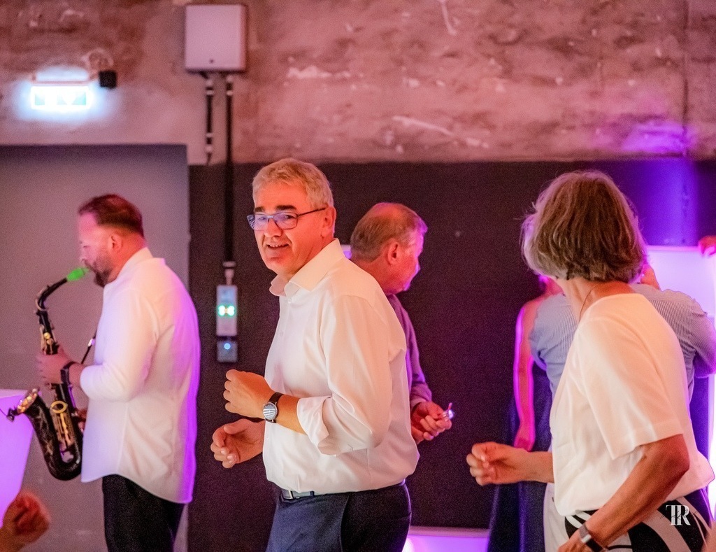 d82aeafa37d84b76bcbc43e899a7ed88 | traudl_s_fotos