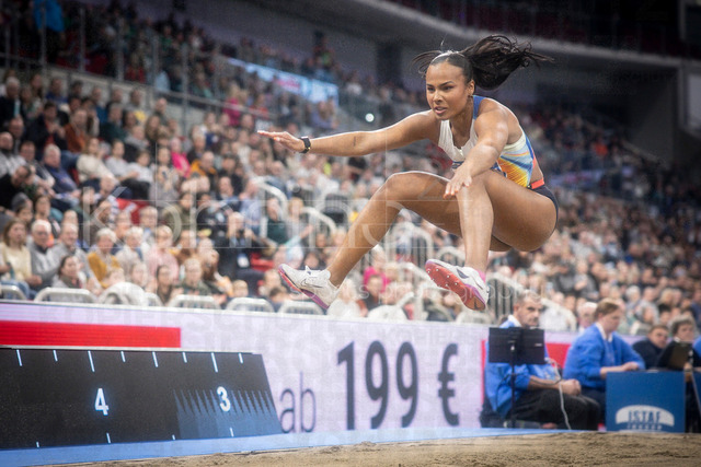 ISTAF Indoor; Duesseldorf, 24.01.2026 | DUESSELDORF, GERMANY - JANUARY 24:  Long jumper Laura Raquel Muller (GER) during the ISTAF Indoor Dusseldorf at PSD Bank Dome on January 24, 2026 in Duesseldorf, Germany. 