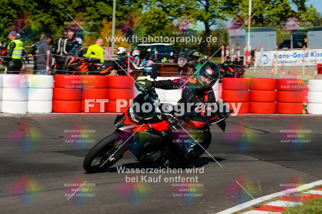 Moto-TeamOBK-21310 | Hier findet Ihr Bilder von Touristenfahrten auf der Nürburgring Nordschleife oder von anderen Veranstaltungen die ich besucht habe. Viel Spass beim Durch Schauen 