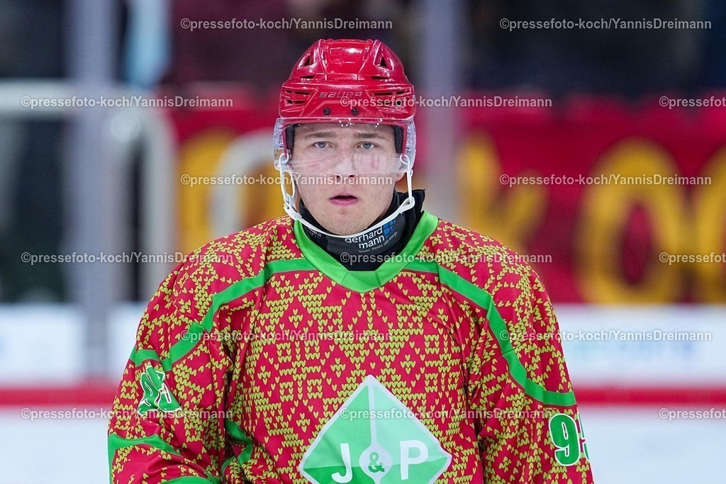xYDRx19102501068 | 19.10.2025, xydrx, Eishockey, DEL2, Düsseldorfer EG - EV Landshut, PSD Bank Dome Düsseldorf: Tobias Schwarze (EV Landshut #95)
