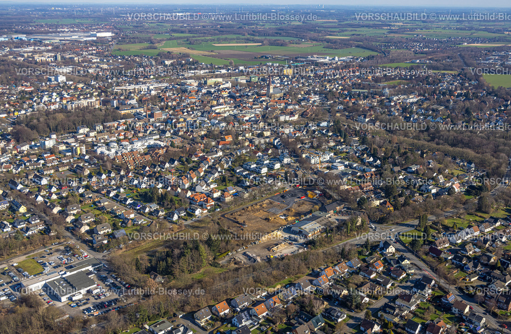 Unna230213349 | Luftbild, Brockhausplatz, ehemaliger Brockhaus Sportplatz, Baustelle Bildungsprojekt für Schule und Kindergarten, weitere Baustelle Hertinger Straße Ecke am Hertinger Tor, Unna, Ruhrgebiet, Nordrhein-Westfalen, Deutschland