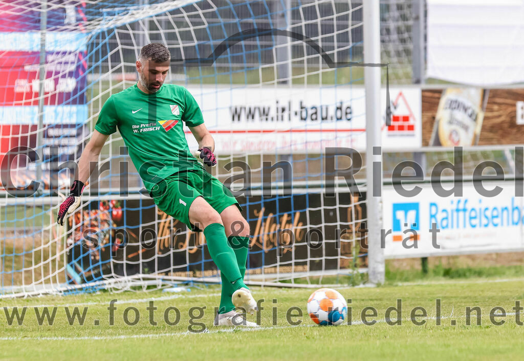 2023-06-30_072_FC_Langengeisling_gegen_VfB_Forstinning | Erding, Deutschland, 30.06.2023:
Fußball, Bezirksliga Oberbayern Ost 2023 / 2024, Testspiel, FC Langengeisling gegen VfB Forstinning, Endergebnis: 3:0

Torwart Marko Susac (VfB Forstinning, #1)

Foto: Christian Riedel / fotografie-riedel.net