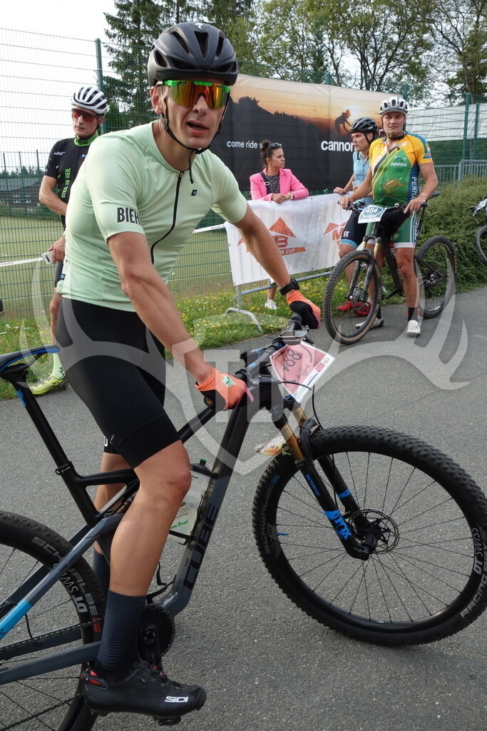 DSC03687 | Fotogalerie der Treibjagd im Dunkelwald - Dein MTB Etappenrennen im Erzgebirge - Realisiert mit Pictrs.com
