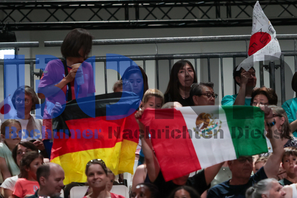 SES_RRGRSG20250719-7 | bond - Realisiert mit Pictrs.com