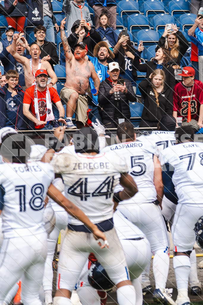 GER Rhein Fire vs. Paris Musketeers, Football, European League of Football, Spieltag 4, Saison 2025, 08.06.2025 | GER Rhein Fire vs. Paris Musketeers, Football, European League of Football, Spieltag 4, Saison 2025, 08.06.2025Foto: Fabian Friese - Realisiert mit Pictrs.com