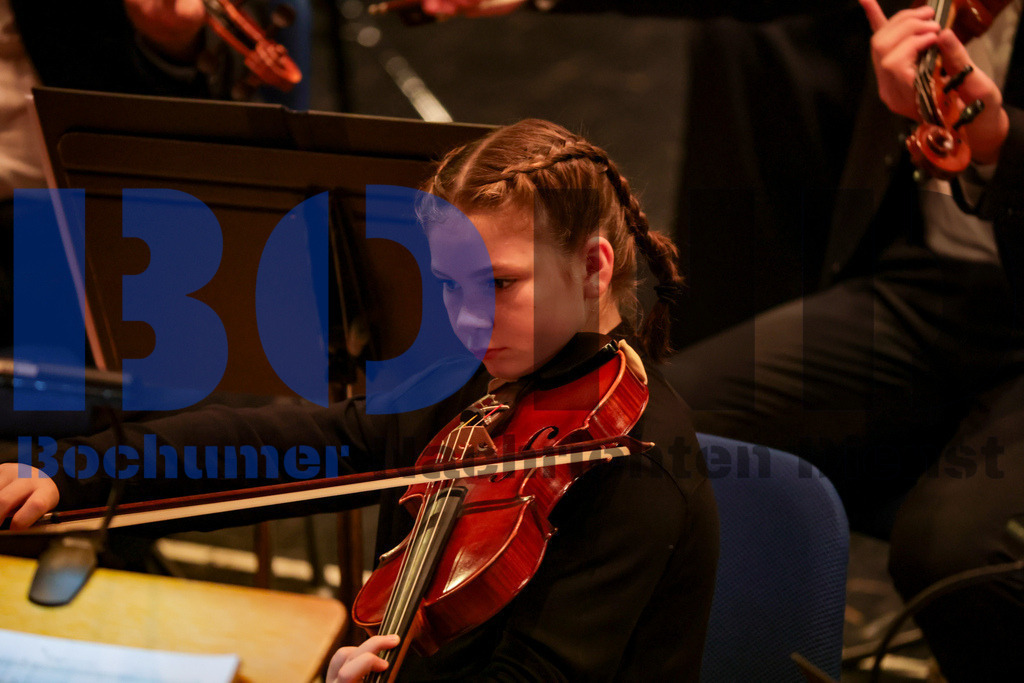 Maerkisches Jugendsinfonieorchester (MJO) {date} -  | {headline}(Foto: Sebastian Sendlak / BOND) - Realisiert mit Pictrs.com