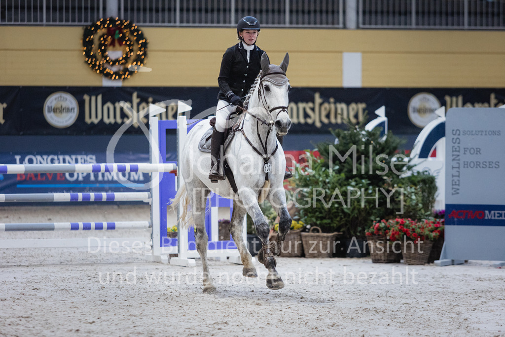 221217_Warstein_Stil-M-219 | Deine schönsten Turniermomente als professionelle Fotos! Entdecke hochwertige Pferdesport-Fotografie im Online-Shop. Jetzt Fotos finden & bestellen!